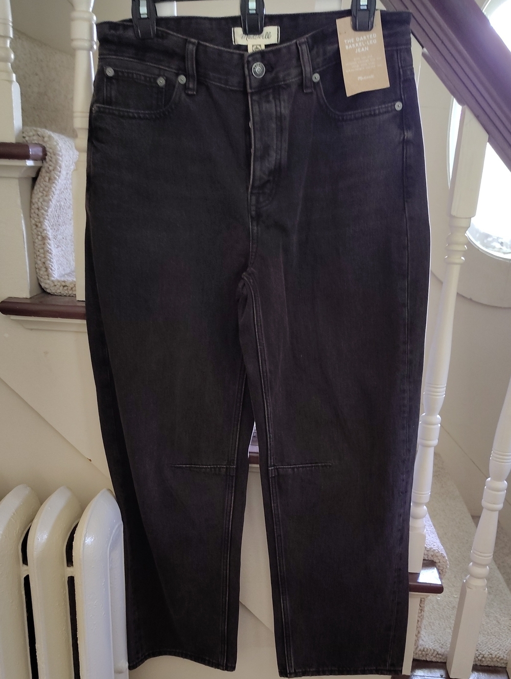 Madewell Barrel Leg jeans, 27.